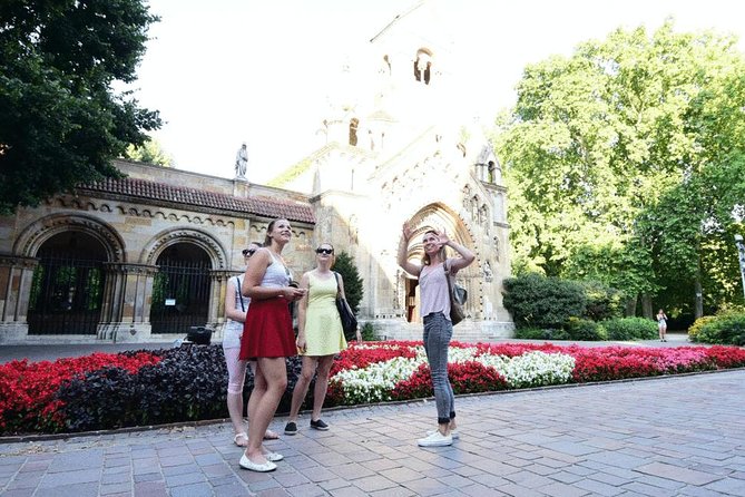 101 things in Budapest - Full Day Tour with Lunch & Metro Pass - Key things that make this tour a good bet