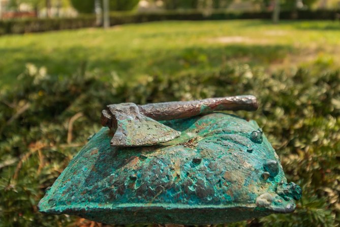 4 hours long private walking tour in Budapest - Stop 2: Vajdahunyad Castle (about 15 minutes)