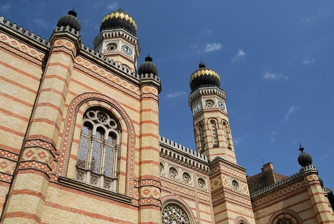 5 Hours Private Budapest First Class Tour with Parliament option - Why this private Budapest day feels different
