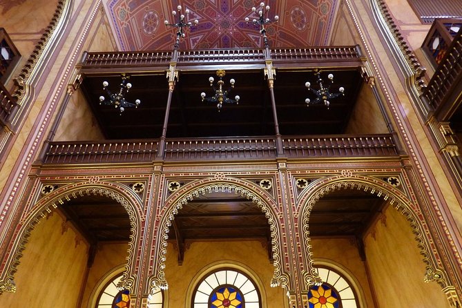 A Journey through Jewish Budapest - Private Walking Tour - Pest Ghetto Streets and Castle Hill Ruins: Turning the Map Into a Story