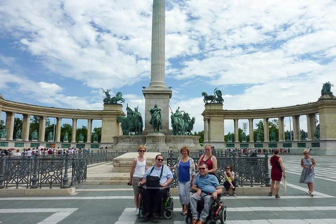 Accessible Budapest Tour - Stop-by-stop: St. Stephen’s Basilica to Buda Castle terraces