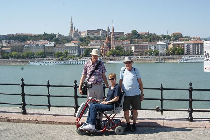 Accessible Budapest Tour - Andrassy Avenue to Heroes’ Square: big sights with short, manageable time