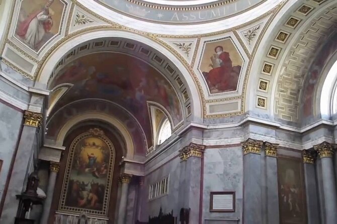 Along the shore of Danube river, private tour - Esztergom old town time: a short walk with 17th–18th century charm
