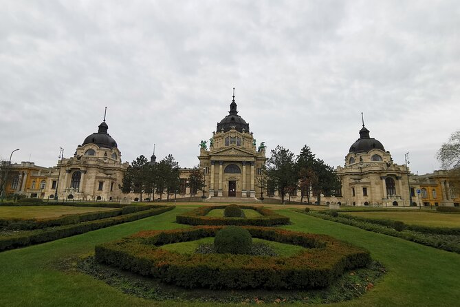 Best Historical Sights of Budapest Tour - St Stephen Basilica: Inside for the Holy Right Hand