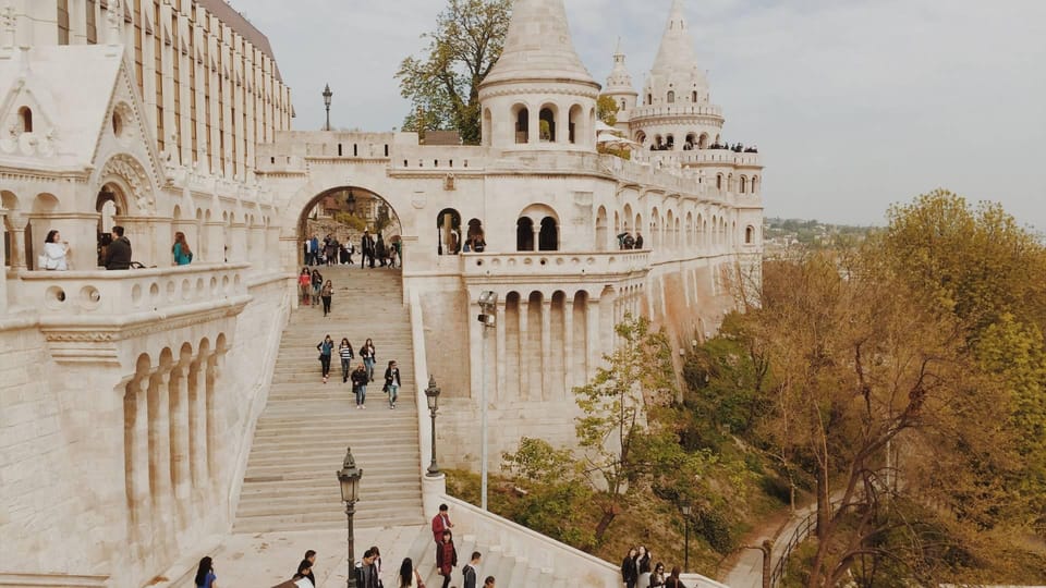 Best of Budapest: Private Walking Tour with a Local - Key things I’d watch for