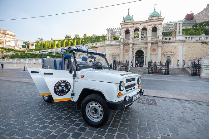 Best of Budapest Tour - Passing Pest’s Heavyweights: Parliament, Nyugati, Opera House, and the Thoughtful Stops