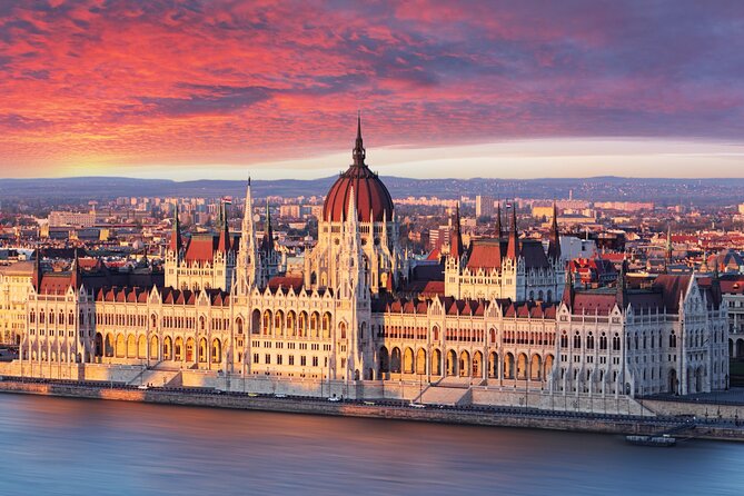 Best of Budapest Tour - Central Market Hall and Liberty Bridge: Food Energy Without the Pressure