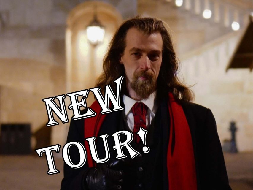 BloodThirsty Hungary: Walking tour & Dark Historical Stories - The actor guide: costumes, story pacing, and real engagement