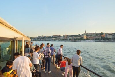 Booze Cruise Budapest Sightseeing Danube Cruise - Where you meet at Akadémia 3. ponton (and how early to arrive)