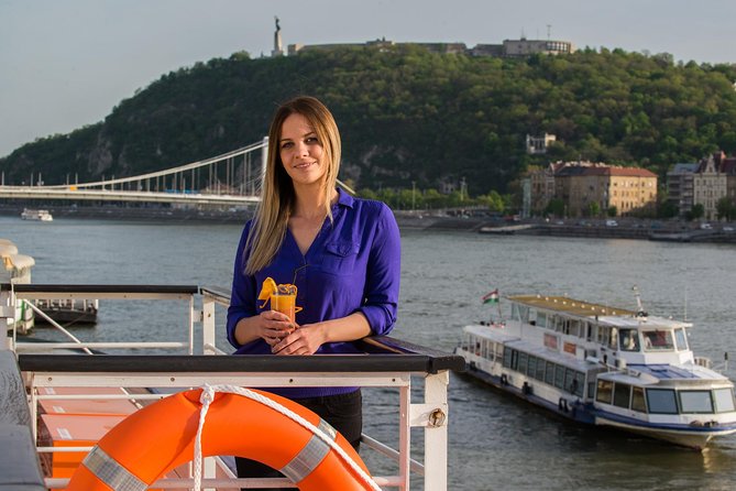 Booze Cruise Budapest Sightseeing Danube Cruise - Should you book it?