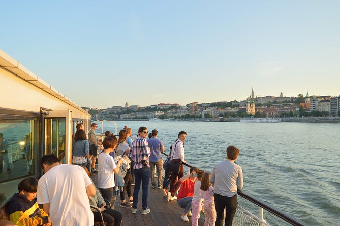 Booze Cruise Budapest Sightseeing Danube Cruise - Where you meet at Akadémia 3. ponton (and how early to arrive)