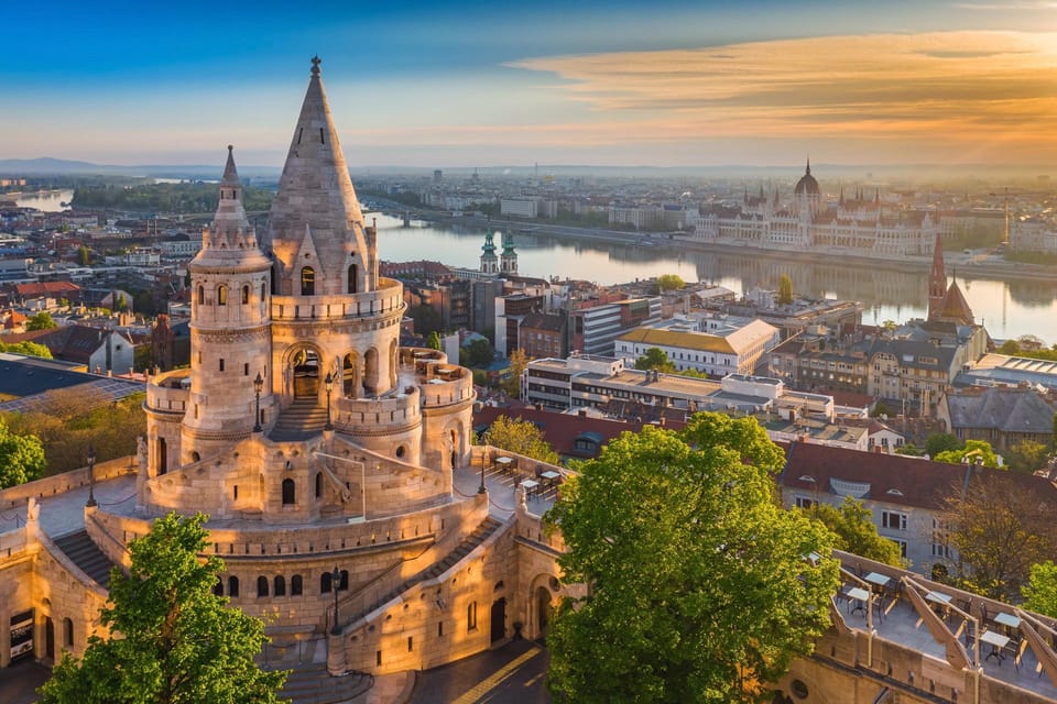 Buda Castle District and Matthias Church Private Tour - Key Things to Know Before You Go
