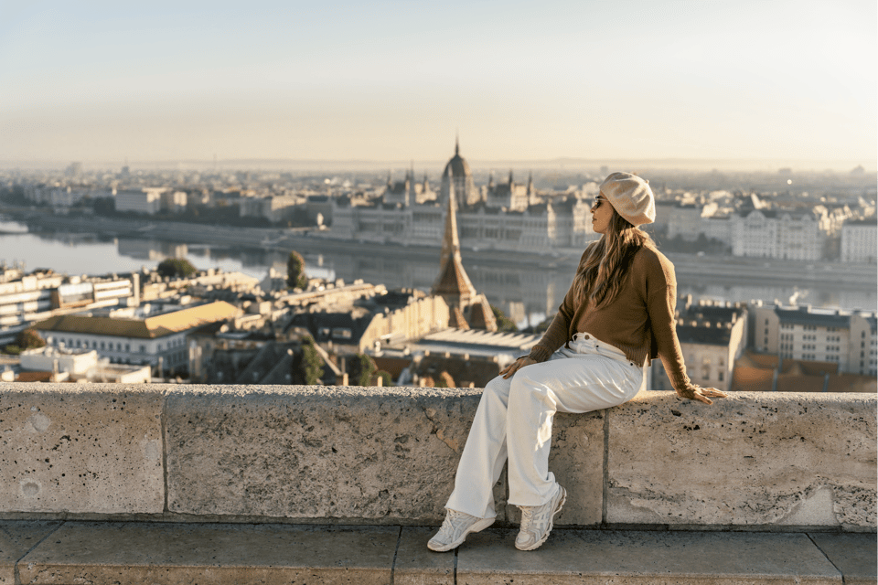 Buda Castle: Private photoshoot with a local guide - A private Buda Castle photo session that actually feels doable