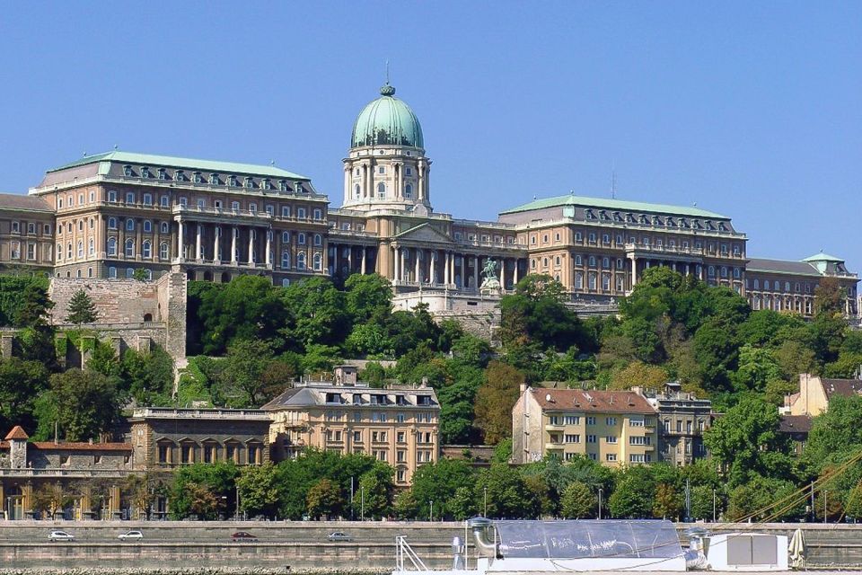 Budapest: 3-Hour Grand City Tour and Castle Walk - Castle Hill walk: why Fisherman’s Bastion hits hardest up close