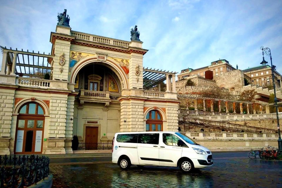 Budapest: 3-Hour Grand City Tour and Castle Walk - Meeting point and getting started at the Eurama office