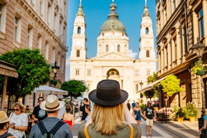 Budapest: 3-Hour Live-guided Bus Tour and 1-hour River Cruise - Guides make or break it: Dora, Kristina, Maria, Rauf, and Yolanda