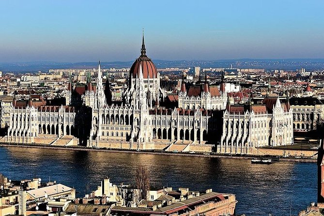 Budapest: 3-Hour Live-guided Bus Tour and 1-hour River Cruise - Who should book this, and who should skip it