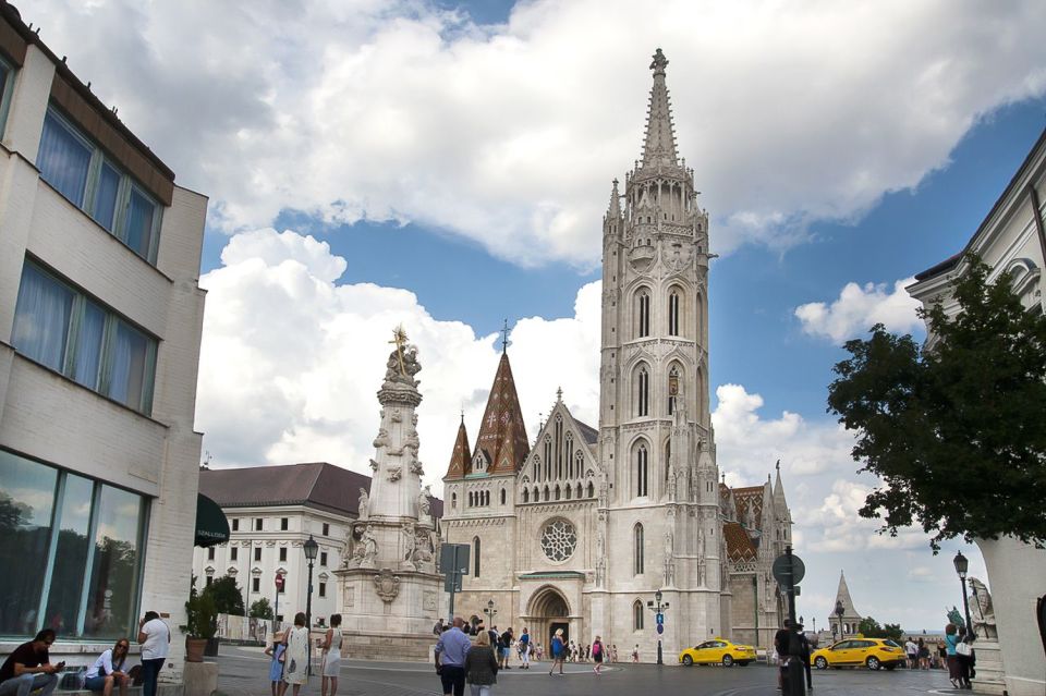 Budapest 3-Hour Walking Tour in Italian - How 1,100 Years of Hungarian Change Fits Into Three Hours