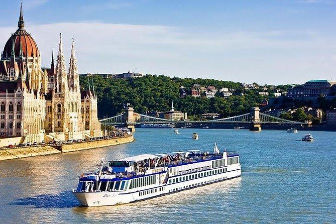 Budapest Airport Private Departure Transfer : City to Airport - Why this private transfer is a smart move for Budapest airport days