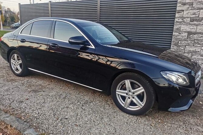 Budapest Airport transfer - Private Vehicle Comfort (and the Little Extras That Matter)