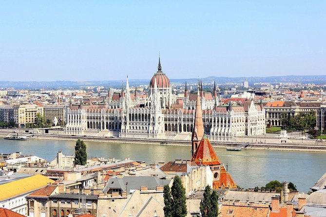 Budapest All in One Small Group Walking Tour with Strudel Stop - Pacing, Transport, and the Comfort of a Small Group