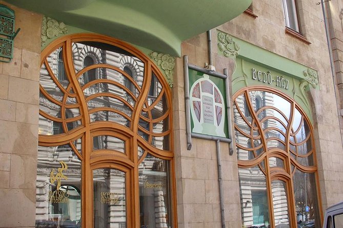 Budapest Art Nouveau Walking Tour - Stop 1: Gresham Palace facades and the interior that changed roles