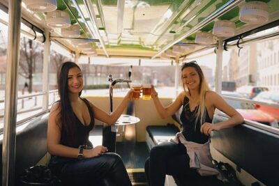 Budapest BeerBus Tour 60 Minutes Private Experience - Unlimited Hungarian draft beer: how to pace it on a 1–2 hour loop