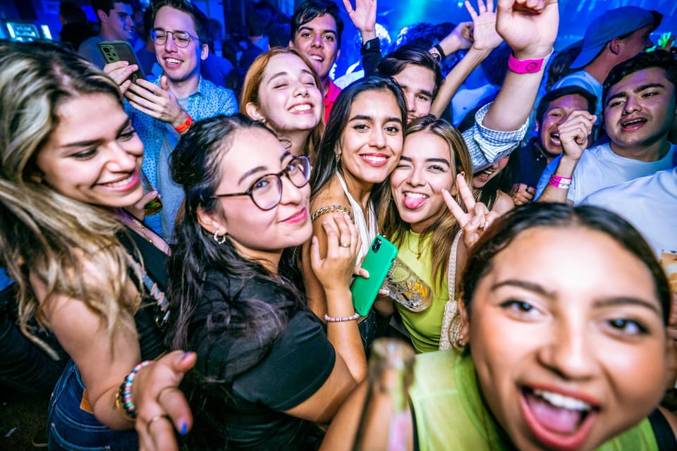 Budapest: Boat Party with option of Unlimited Drinks - Quick booking checklist before you commit