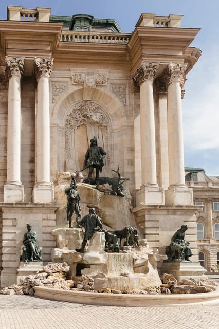 Budapest: Buda Castle Walking Tour & Folk Music Performance - Buda Castle District on foot: what this 2–2.5 hours really delivers
