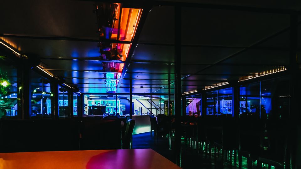 Budapest: City Highlights Cruise with Welcome Drink - Comfort rules that matter more than you think