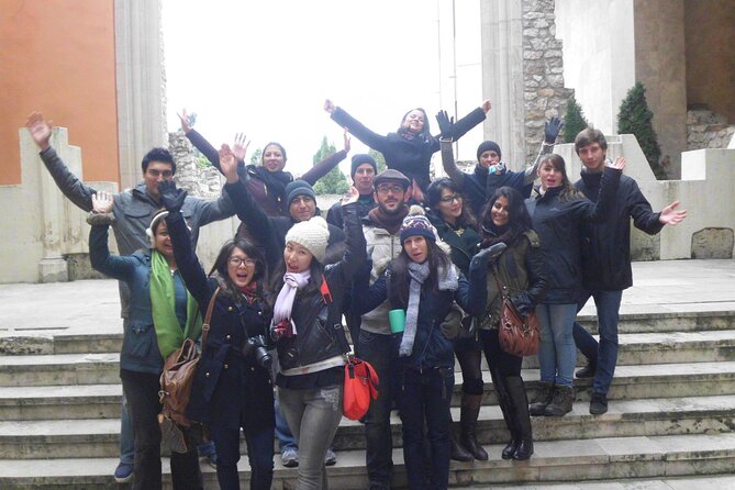 Budapest City Landmarks Walking Tour in 2 Hours - Meeting at Budapest Eye and Finishing at Parliament: The Route Logic