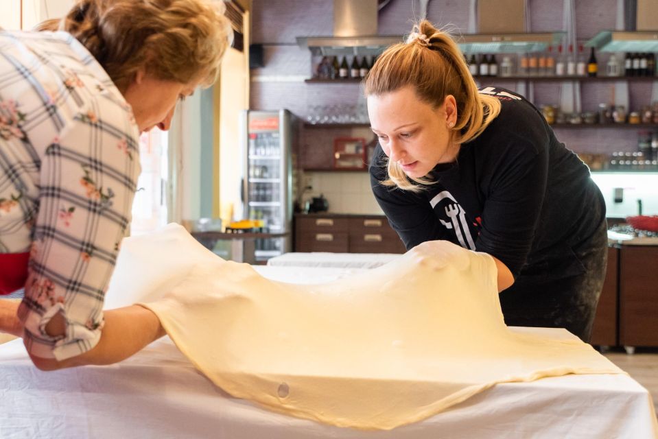 Budapest: Cooking School – Hungarian Menu & Local Market - Who should book this Hungarian menu cooking day?