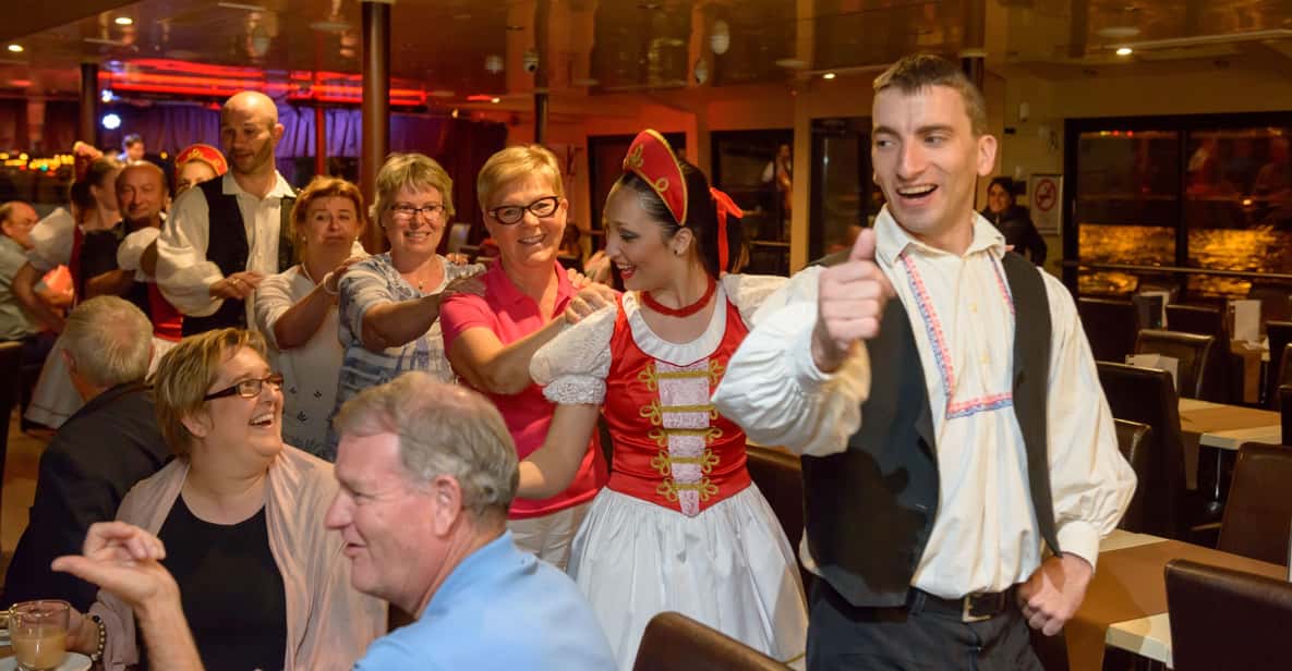 Budapest: Danube Cruise with Folk Dancing and Drinks - Why this Budapest Danube cruise is a smart evening plan