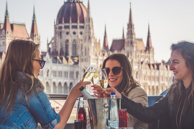 Budapest Danube Sightseeing Cruise with Unlimited Drinks - Price and what you actually get for about $42