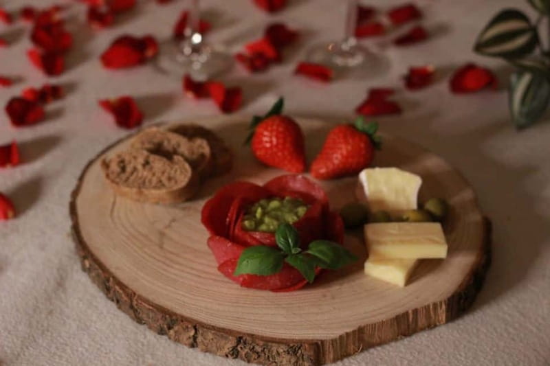 BUDAPEST, Day Spa : Couples Massage with Roses Bubble Bath - The 60-Minute Couples Massage: Timing, Pace, and Expectation