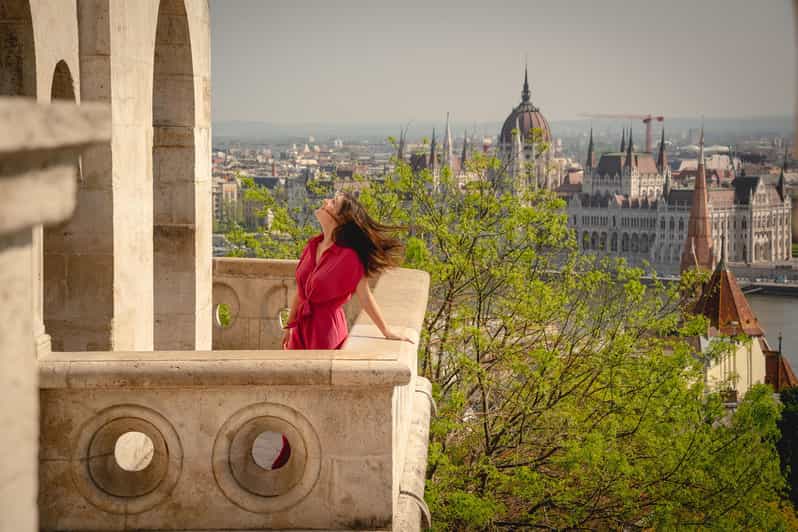 Budapest: Fast Private Photoshoot at Fisherman's Bastion - Manual editing and the 3-working-days promise