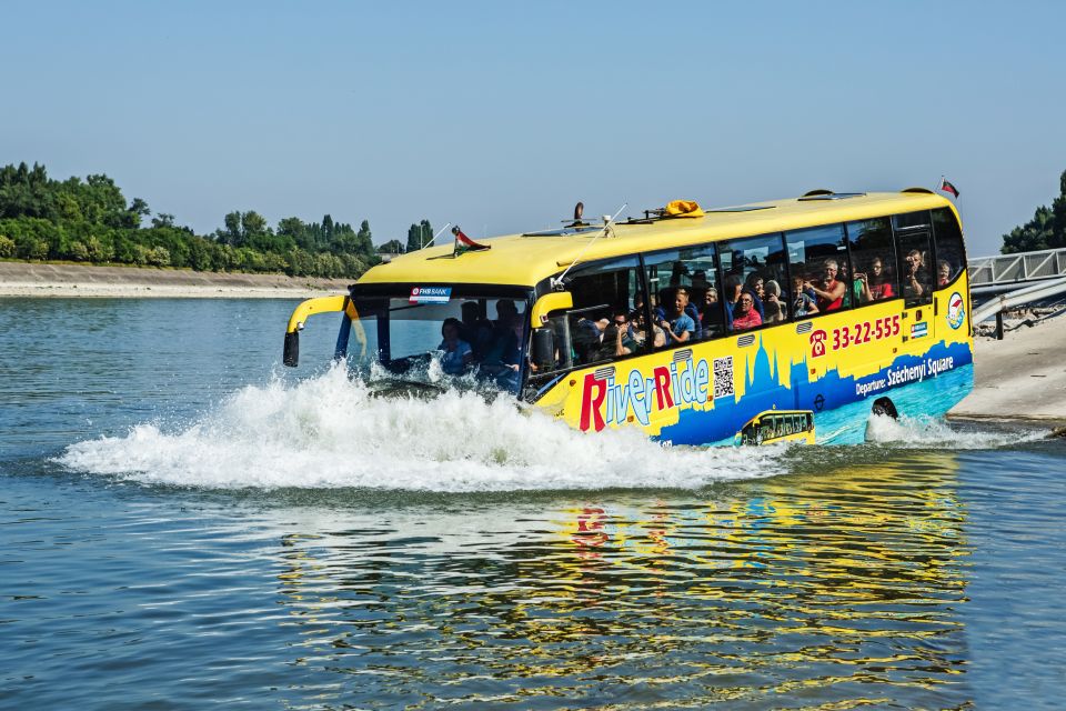 Budapest: Floating Bus Tour by Land and Water - Getting started at Széchenyi István Square 7