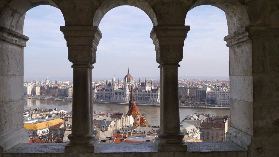 Budapest Full-Day Private Guide Services - Classic highlights: Liberty Square, Citadella, and Buda Castle