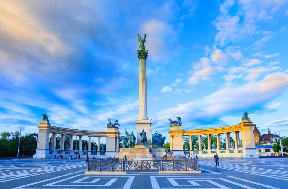Budapest Full-Day Private Guide Services - Heroes’ Square and Café Gerbaud: the monuments and the pause