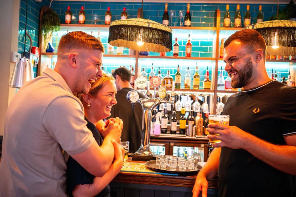 Budapest: Guided Bar Crawl Walking Tour - Photos included: a small detail that actually helps