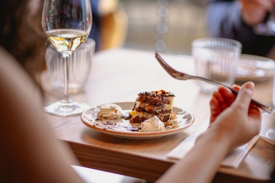Budapest: Guided Foodie Walking Tour with Food and Drinks - Who Should Book This Tour in Budapest, and Who Might Skip It