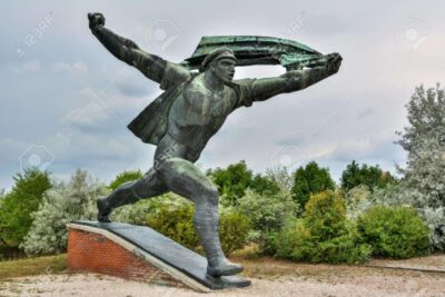 Budapest Half-Day Tour: Life Behind the Iron Curtain - Terror House on Gellért Hill: What the Audio Guide Helps You Understand