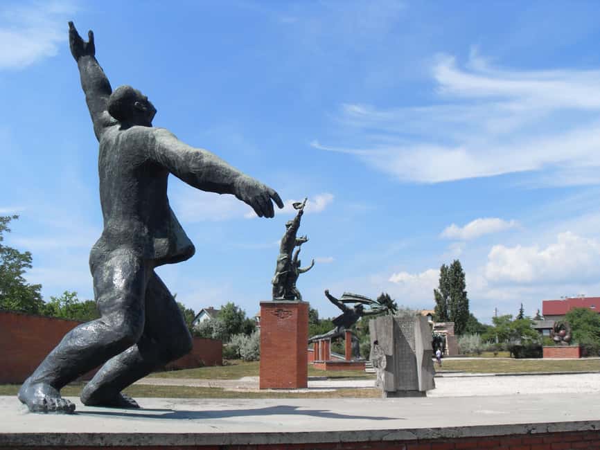 Budapest Half-Day Tour: Life Behind the Iron Curtain - Children’s Railway in the Buda Hills: Ending With a Different Kind of Memory