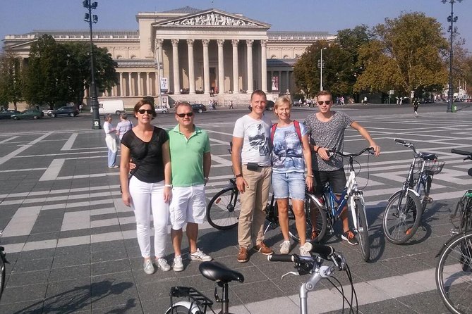 Budapest Highlights Bike Tour - Stop 1: Szabadság tér and the Soviet Monument lesson (15 minutes)