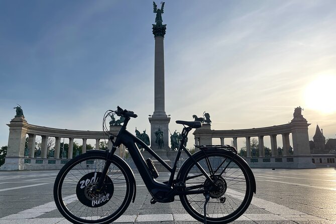 Budapest Highlights Private E-bike Tour - Entering Budapest by E-bike, Not by Ticking Boxes