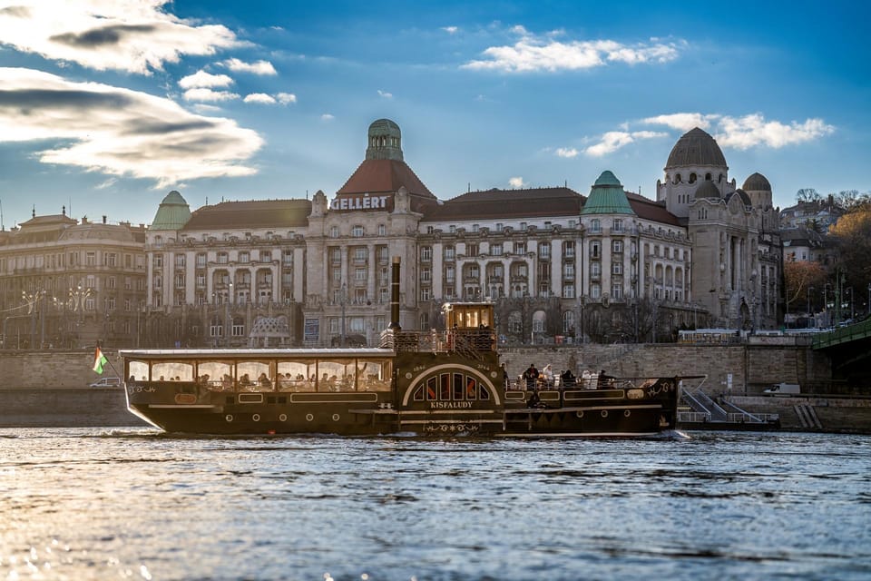 Budapest: Historic Cruise with Welcome Drink - Route Walkthrough: Liberty to Parliament, Then Fisherman’s Bastion