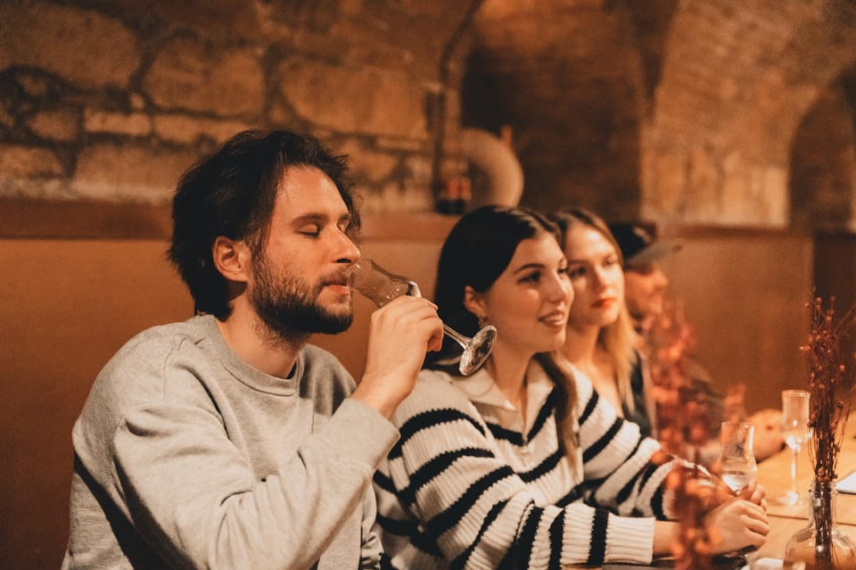 Budapest: Hungarian Gastro Cellar and Assisted Tastings - The assisted part: how the booklet and guidance make it easier