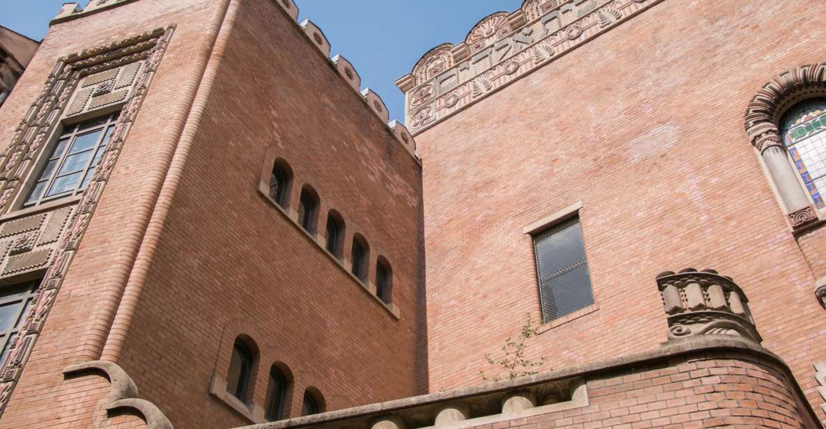 Budapest: Jewish Heritage Walking Tour with Historian Guide - Rumbach Street Synagogue: where architecture becomes history you can see