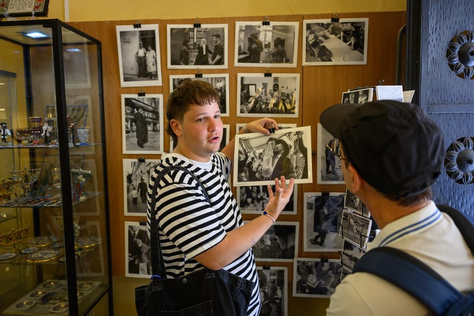 Budapest: Jewish History with Local Guide & Synagogue Ticket - Rumbach Street Synagogue and the “triangle” approach