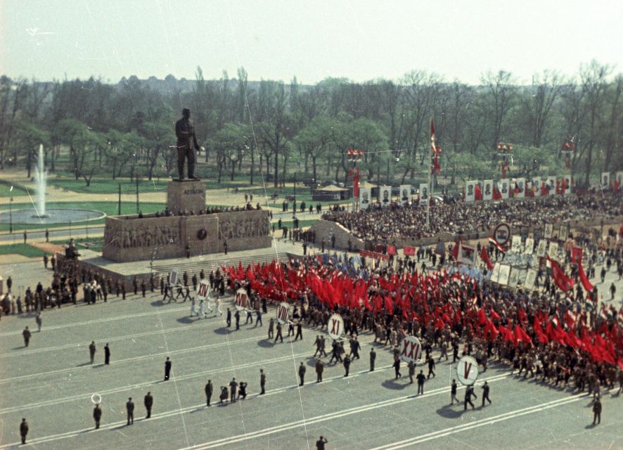 Budapest: Memento Park and Icons of Communism Guided Tour - Key things to know before you go